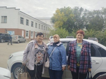 В Краснопартизанском центре соцобслуживания населения продолжается доставка граждан старше 65 лет в районную больницу для проведения профилактических осмотров и диспансеризации