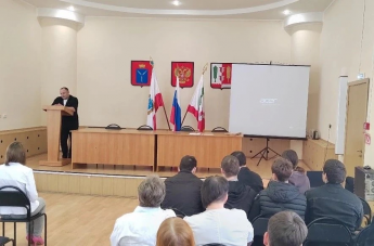 «Молодым везде у нас дорога…»