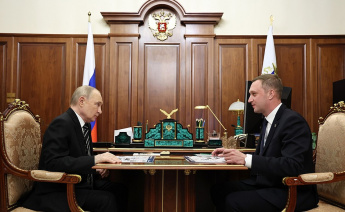 Владимир Путин встретился с губернатором Саратовской области Романом Бусаргиным