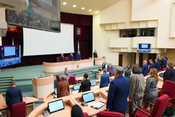 Губернатор отметил конструктивное взаимодействие между исполнительной и законодательной властью