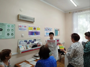 Сотрудники кабинета профилактики ГУЗ СО "Краснопартизанская РБ" ведут активную работу среди населения, направленную на пропаганду здорового питания и профилактику сахарного диабета 
