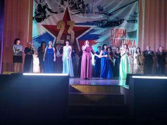 В районном Доме культуры поселка Горный  состоялся музыкально-патриотический концерт, посвящённый Дню защитника Отечества