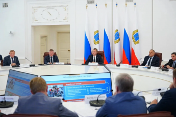 Губернатор Роман Бусаргин провел постоянно действующее совещание с заместителями председателя правительства, министрами, а также главами районов