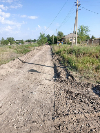 По улице Строителей поселка Горный начат ремонт дороги