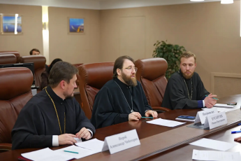 Губернатор Роман Бусаргин встретился с митрополитом Саратовским и Вольским Игнатием