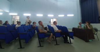 Глава района Юрий Бодров провел встречу с жителями сел Большая Сакма, Новая Сакма и поселка Смирновский
