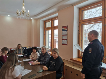 Состоялось третье в 2025 году заседание Комиссии по делам несовершеннолетних и защите их прав