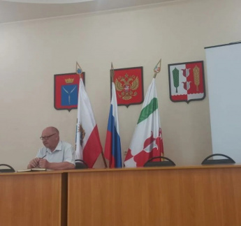 Глава Краснопартизанского района Юрий Бодров провёл постоянно действующее совещание с руководителями учреждений и организаций нашего района